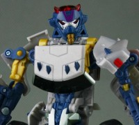 Transformers News: New Images of HFTD Axor, Electrostatic Jolt and Terradive