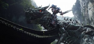 Transformers News: Transformers: Age of Extinction Opens in Japan - Interview with Bay, Wahlberg and More
