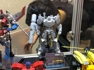 Transformers News: First Look at Flame Toys IDW Optimus Prime and Autobot Megatron Model Kit,  Devastator and Bumblebee #ACGHK Updated