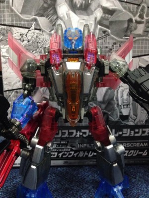 Transformers News: In-Hand Images: Million Publishing Exclusive Infiltrator Starscream