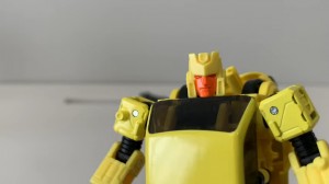 Transformers News: New Images and Video Review of Generations Selects Hubcap