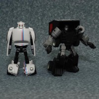 Transformers News: Upcoming iGear Repaints: Black Rager and Herbie the Love Bee