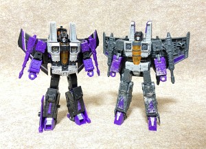 Transformers News: New Images Comparing Earthrise Thundercracker and Skywarp with Siege and Classics Versions