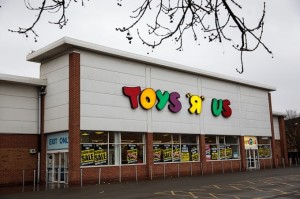 Transformers News: Toys "R" Us Has Canceled Its Bankruptcy Auction - A Possible Return?