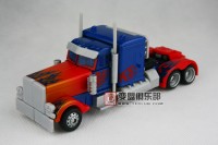 Transformers News: Toy Images of Voyager Class Battle Blade Optimus Prime