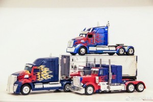 Transformers News: In-Hand Comparisons for Transformers: The Last Knight Jada Diecast Optimus Prime