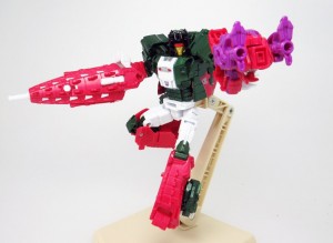 Transformers News: In-Hand Images - Takara Tomy Transformers Legends LG22 Skull