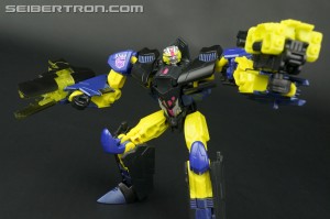 Transformers News: New Galleries: Club Subscription Service 3.0 Krok and Gatoraider