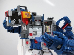 Transformers News: Takara Tomy Transformers Legends In-Hand Roundup: Fortress Maximus, Broadcast, Rewind, And More