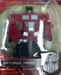 Transformers News: Dollar General Legends Class Optimus Prime and Starscream with GDO Weapons?