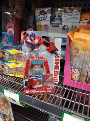 Transformers News: Transformers Authentics Found at Australian Retail