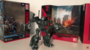 Transformers News: Video Review of Transformers Studio Series Voyager Brawl