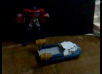 Transformers News: Video Review of Voyager Sea Spray