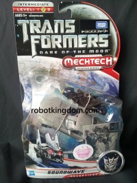 Transformers News: In-Package Images of DOTM Autobot Que, Soundwave, Dark Jetwing Prime, and Alternity Gold Bug