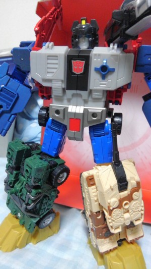 Transformers News: Combiner Ports on Takara Tomy Transformers Legends LG-42 Godbomber
