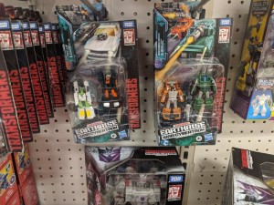 Transformers News: Transformers War for Cybertron: Earthrise Micromasters Found at U.S. Retail