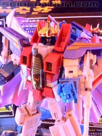 Transformers News: Cybertron Con 2012 Coverage - MP-11 Starscream and MP-11S Sunstorm