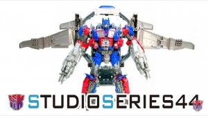 Transformers News: New Video Review of Transformers Studio Series Leader Class SS-44 Dark of the Moon Optimus Prime