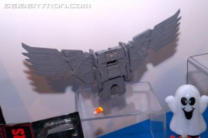 Transformers News: NYCC 2017: Gallery of Transformers Power of the Primes Predaking's Wings #NYCC17 #HasbroNYCC