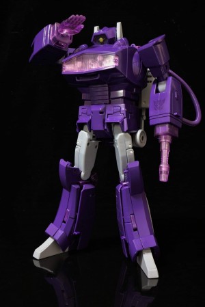 Transformers News: New Pictures of Takara Tomy Masterpiece Shockwave MP 29+