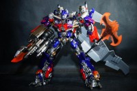 Transformers News: In-Hand Images: Sci-Fi Revoltech Series No. 040 Optimus Prime DX