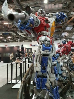 Transformers News: XM Studios Premium Collectibles Optimus Prime & Starscream Full Colour #STGCC17