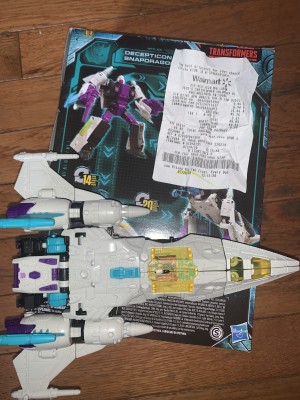 Transformers News: Transformers War for Cybertron: Earthrise Snapdragon Found at U.S. Retail