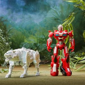 Arcee with Silverfang (Rise of the Beasts)