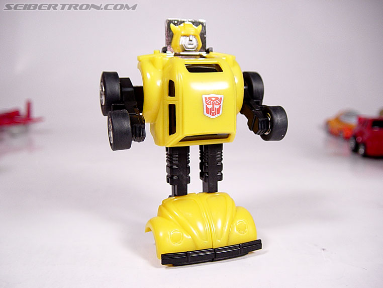 Transformers G1 1984 Bumblebee (Bumble) (Reissue) (Image #4 of 24) Transformers G1 1984 Bumblebee (Bumble) (Reissue) (Image #4 of 24)