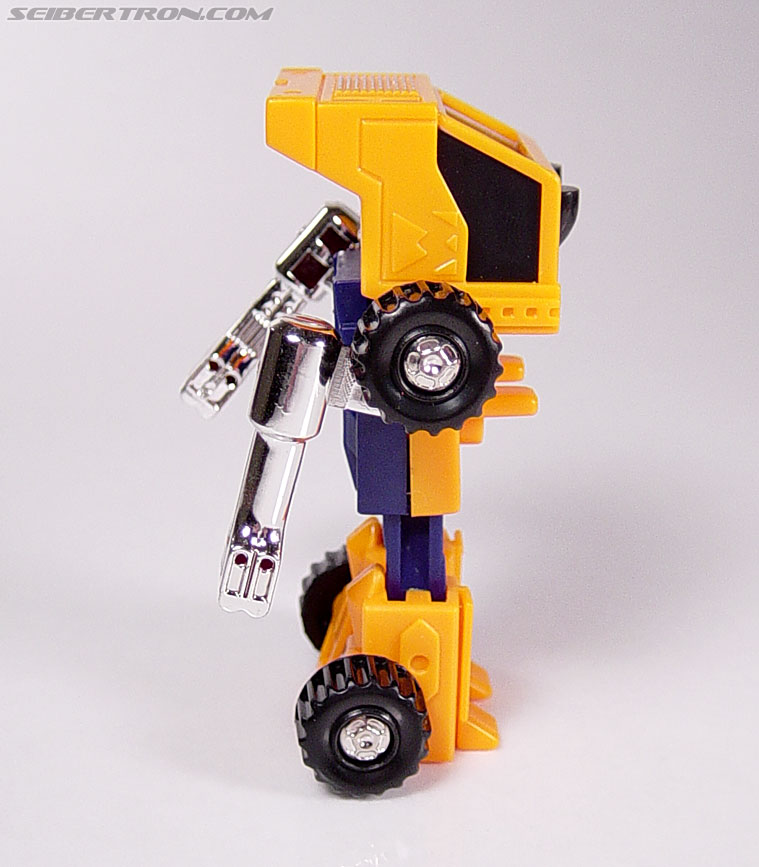 Transformers G1 1984 Huffer (Drag) (Reissue) (Image #26 of 33) Transformers G1 1984 Huffer (Drag) (Reissue) (Image #26 of 33)