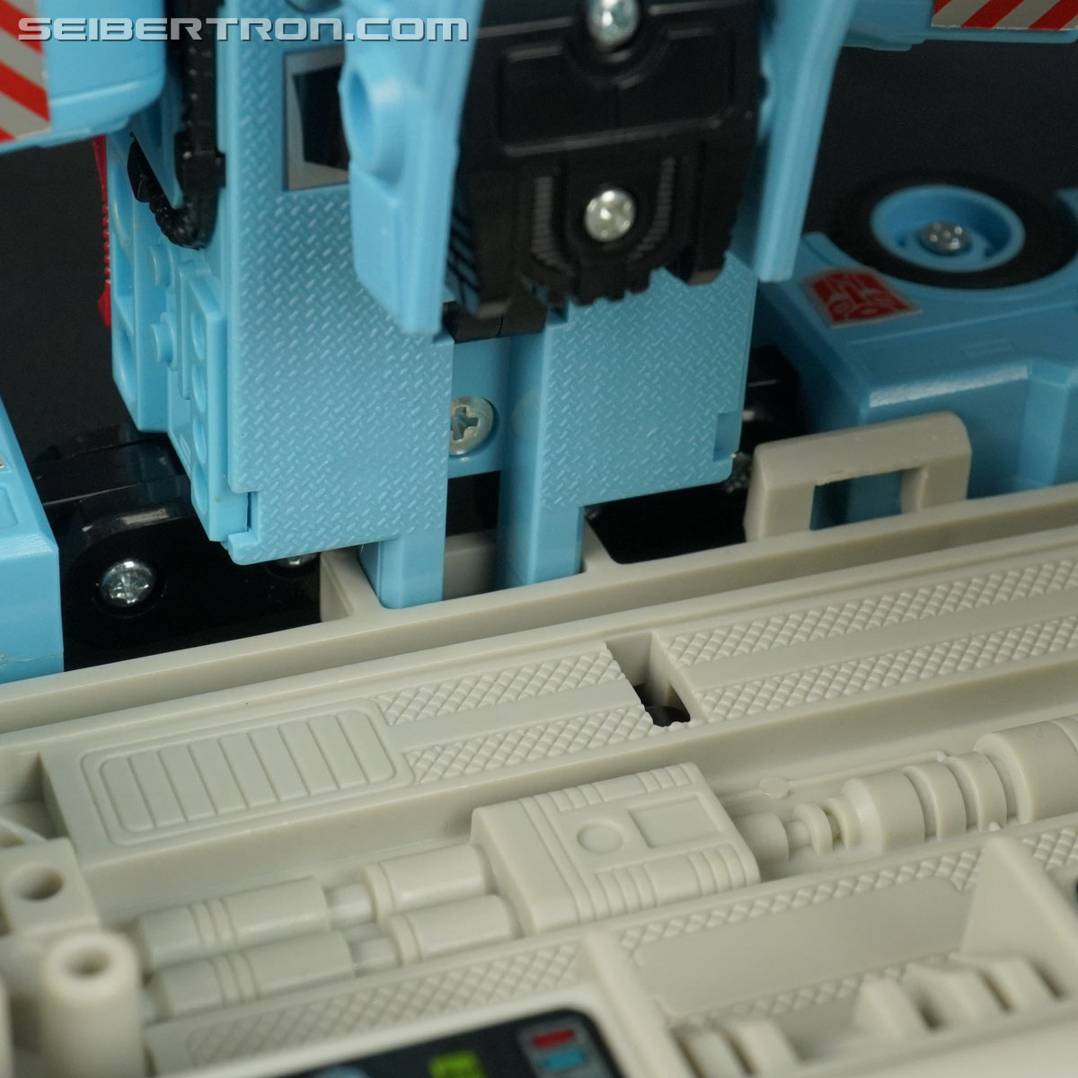 Transformers G1 1986 Metroplex (Metroflex) (Image #71 of 278) Transformers G1 1986 Metroplex (Metroflex) (Image #71 of 278)