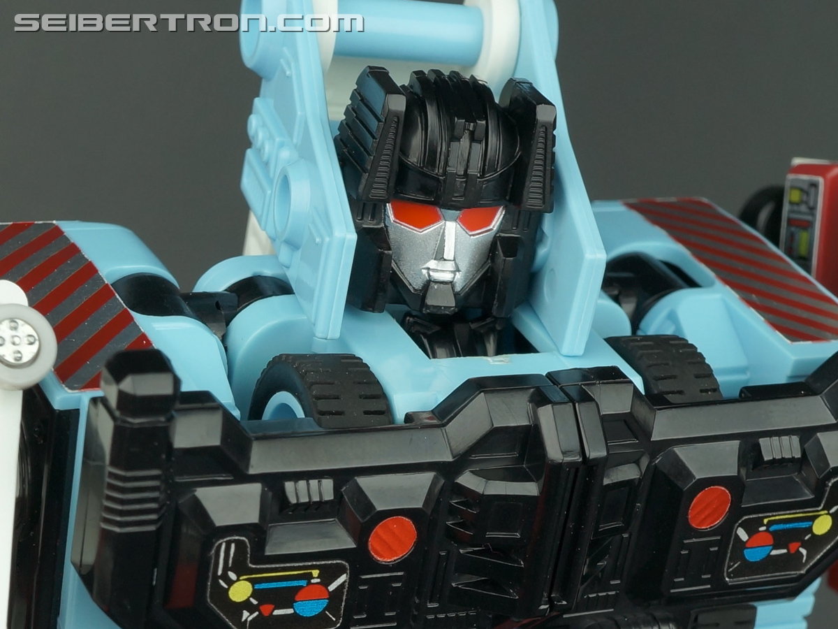 Transformers G1 1986 Defensor (Guardian) (Image #59 of 69)