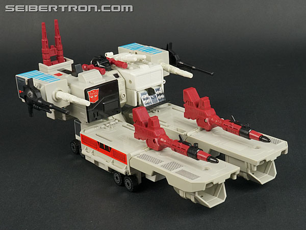 Transformers News: New Galleries: G1 Trypticon, Metroplex and more! Transformers News: New Galleries: G1 Trypticon, Metroplex and more!