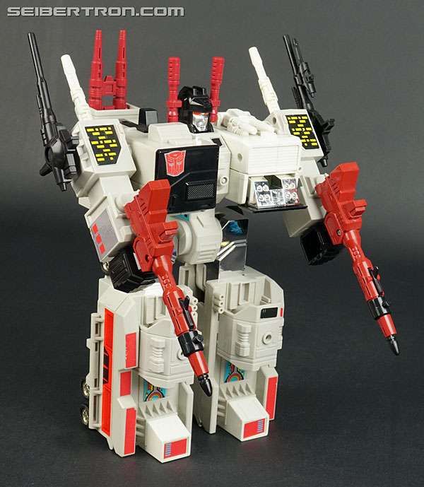 Transformers News: New Galleries: G1 Trypticon, Metroplex and more! Transformers News: New Galleries: G1 Trypticon, Metroplex and more!