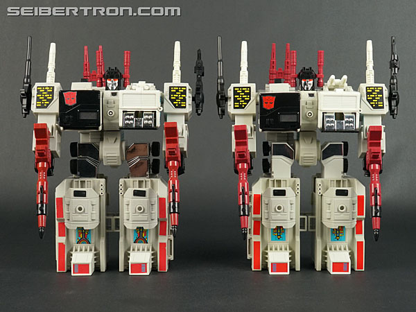 Transformers News: New Galleries: G1 Trypticon, Metroplex and more! Transformers News: New Galleries: G1 Trypticon, Metroplex and more!
