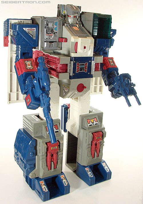 Transformers News: Top 5 Best Giant Transformers Toys Transformers News: Top 5 Best Giant Transformers Toys