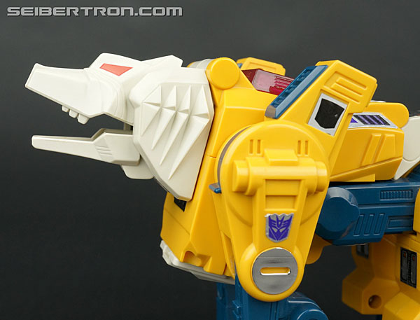 Transformers G1 1987 Weirdwolf (Image #18 of 134)
