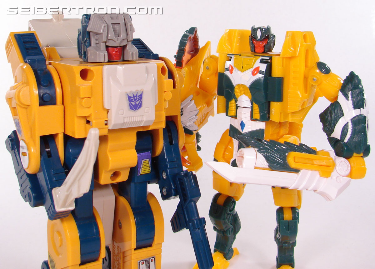 Transformers G1 1987 Weirdwolf (Image #127 of 134)