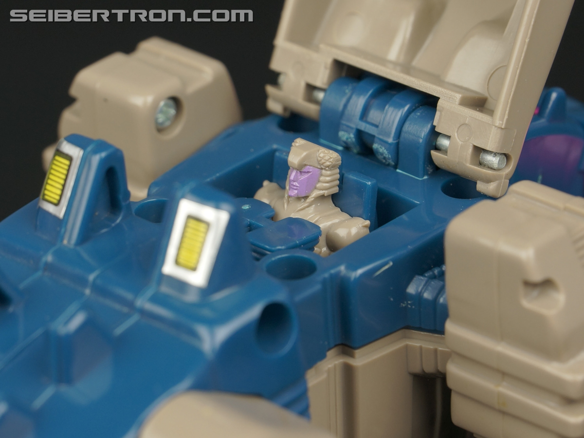 Transformers G1 1988 Kreb (Bullhorn) (Image #4 of 42)