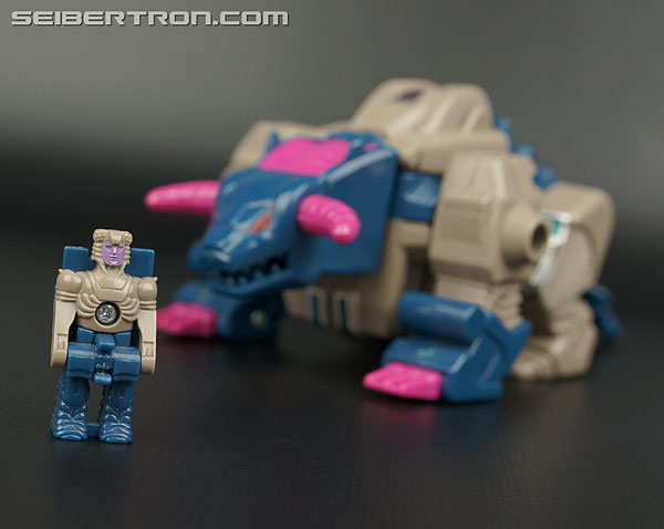 Transformers G1 1988 Kreb (Bullhorn) (Image #6 of 42)