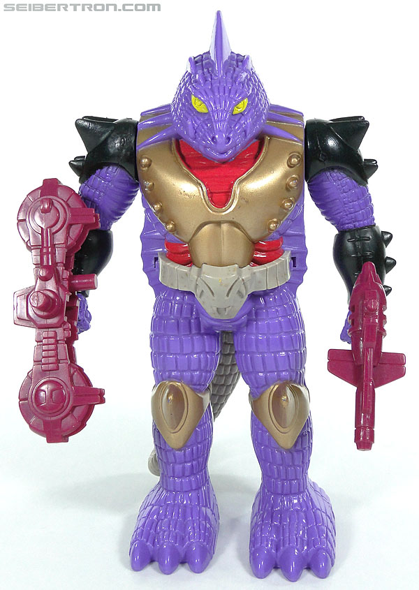 Transformers News: Transformers Legacy Iguanus and Skywarp Revealed