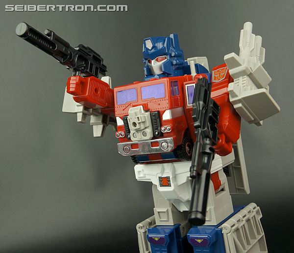 Transformers News: Seibertron.com Interviews Lost Light Artist Jack Lawrence