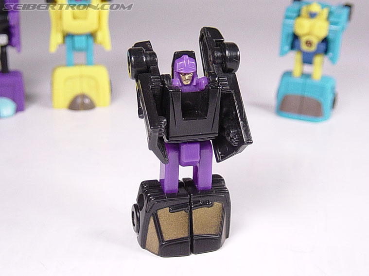 Transformers G1 1989 Blackjack (Blackheat) (Image #19 of 21) Transformers G1 1989 Blackjack (Blackheat) (Image #19 of 21)