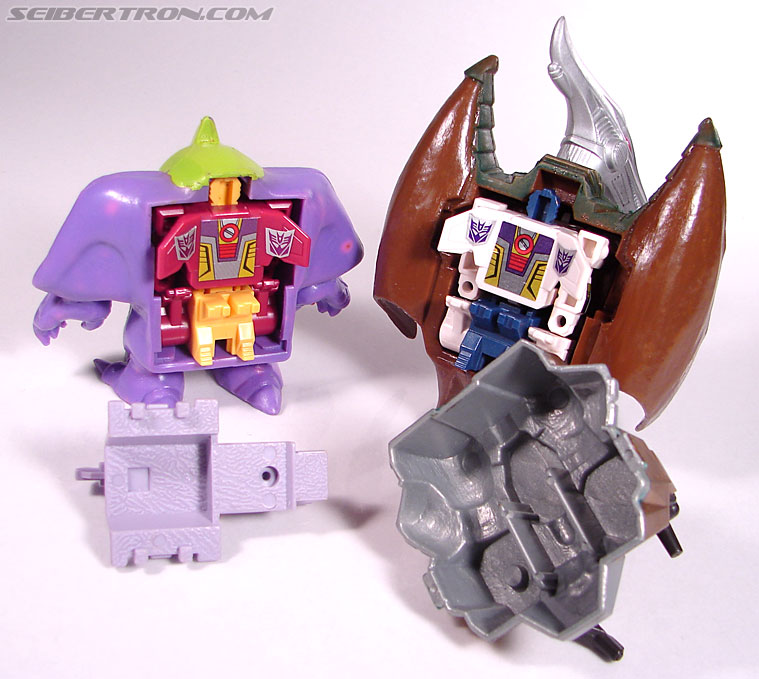 Transformers G1 1989 Wildfly (Image #26 of 61) Transformers G1 1989 Wildfly (Image #26 of 61)