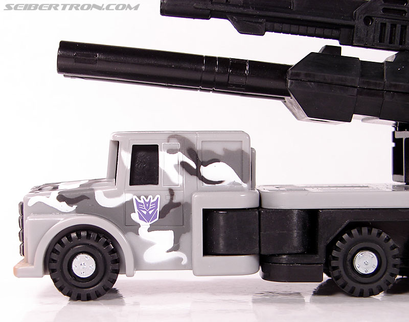 Transformers Robots In Disguise Mega-Octane (Dolrailer) (Image #9 of 76)