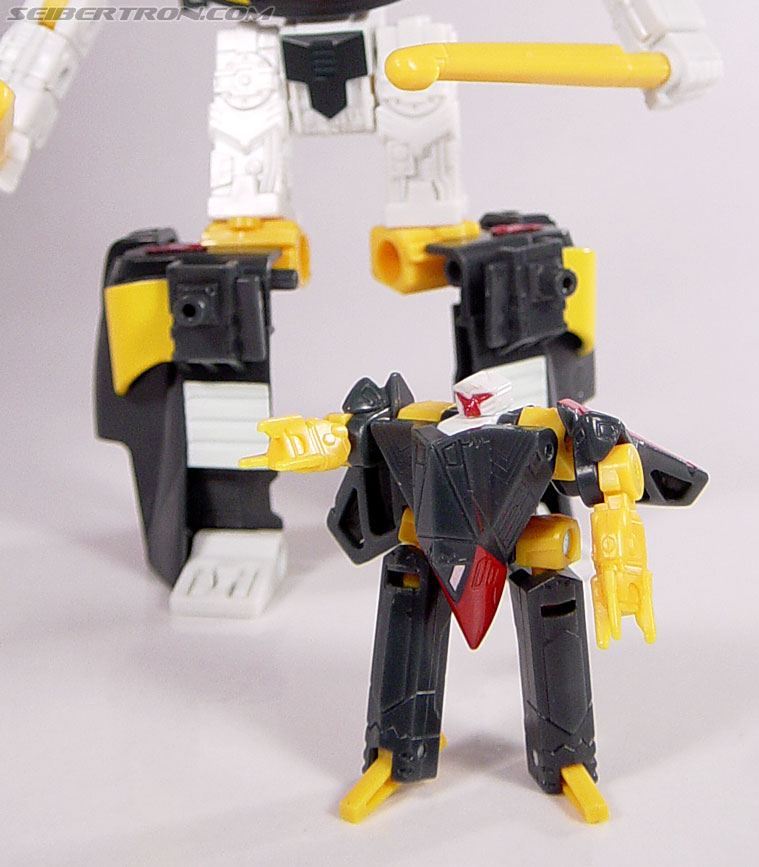 Transformers Armada Wind Sheer (Hawk) (Image #32 of 32) Transformers Armada Wind Sheer (Hawk) (Image #32 of 32)