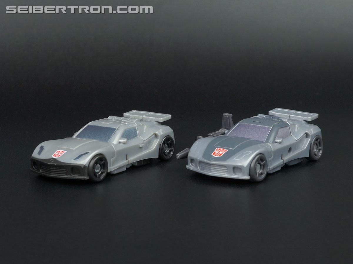 Transformers Generations Bluestreak (Silverstreak) (Image #34 of 101)