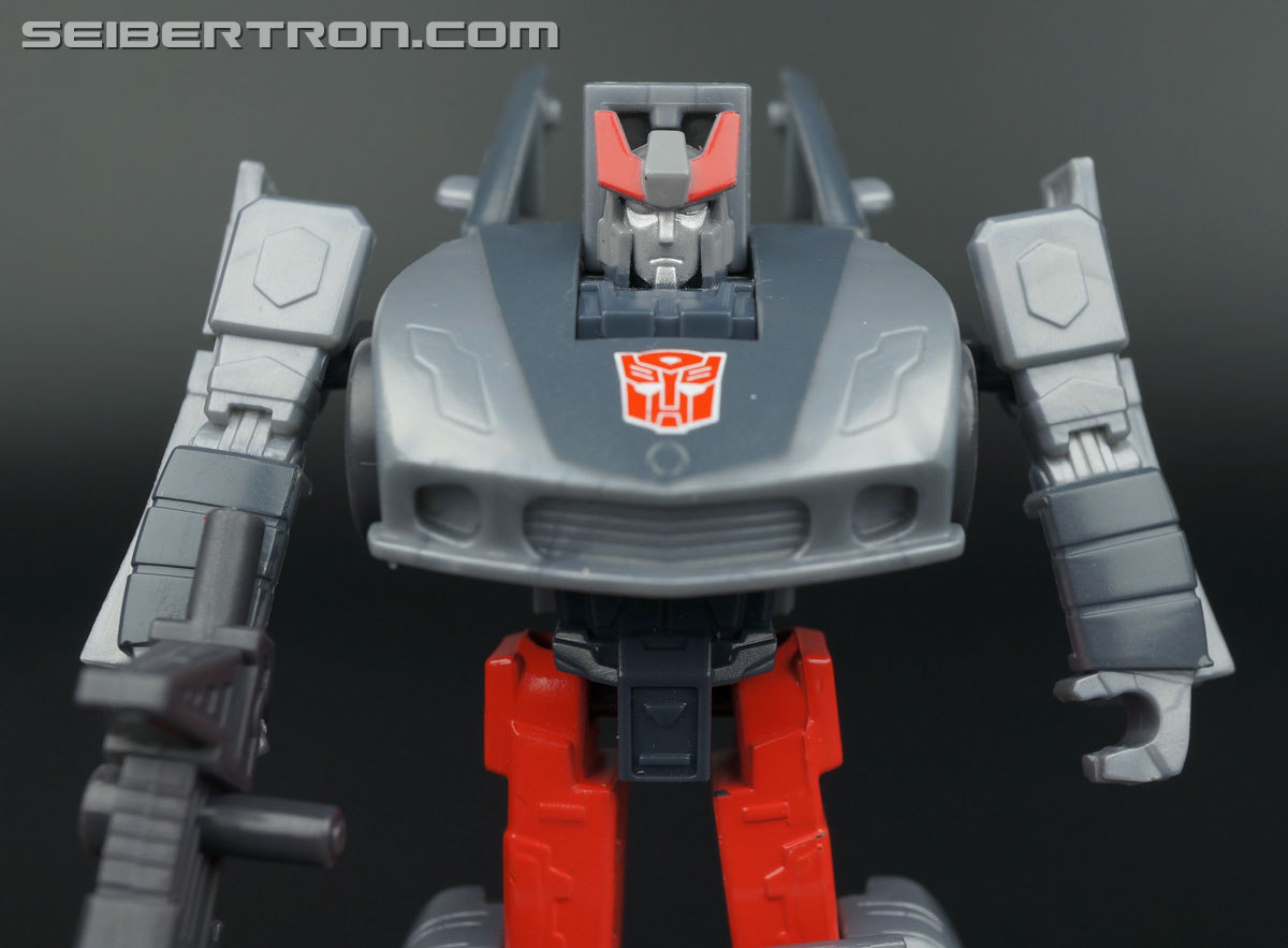 Transformers Generations Bluestreak (Silverstreak) (Image #45 of 101)