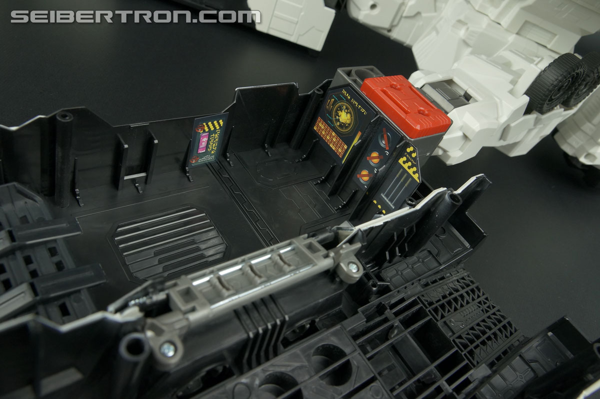 Transformers Generations Metroplex (Image #177 of 552)