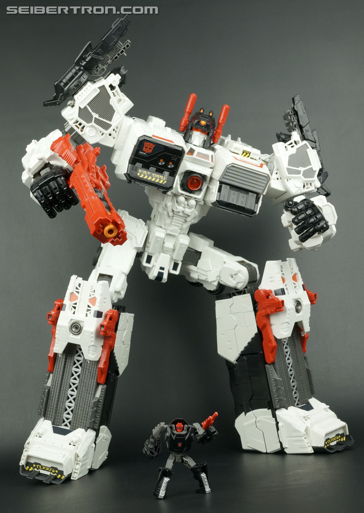Transformers Generations Metroplex (Image #454 of 552)